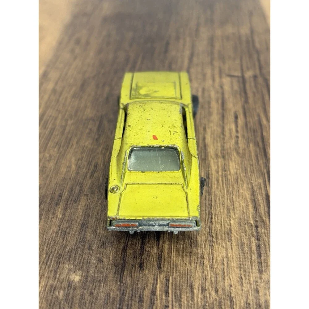 Hot Wheels Redline CUSTOM CHARGER Lime Green US White Interior Very Nice !!!